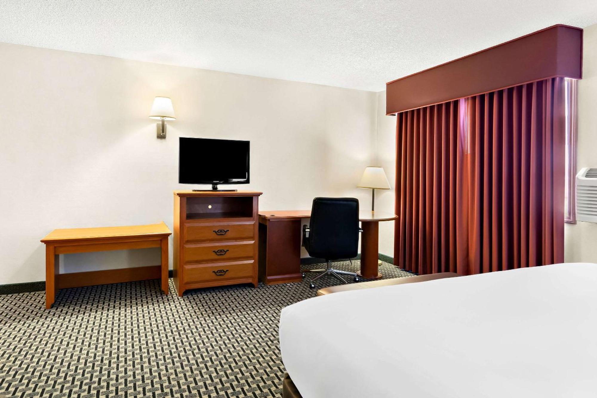 Quality Inn Mount Vernon Exterior photo